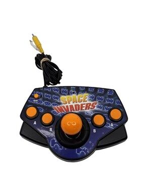 Space Invaders Arcade Game 5-in-1 Plug n Play TV Radica 2003 Tested